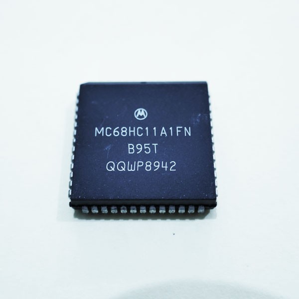 5 Pezzi IC MC68HC811E2CFN2 PLCC52 Motorola - Nuovo, Per Elettronica, Marca GCSUPERMARKET